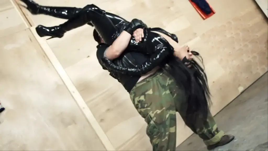 HK | Bulge vs Mynx 2 our superheroines Bulge vs Mynx death match 2....!!!!!!!!!!!!!!!!!!!!!