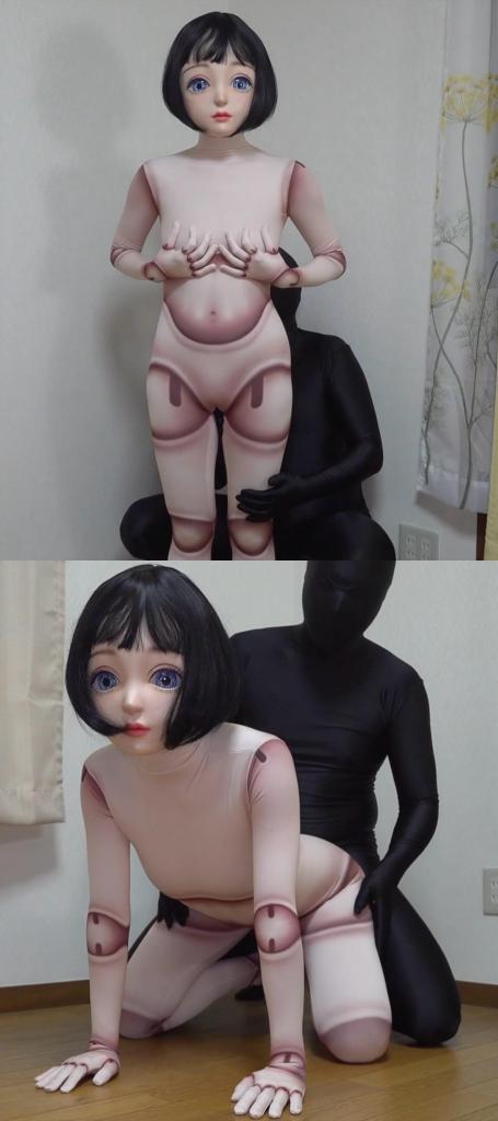 球体関節人形 改造AIドール!?-セクサロイドに捧ぐ- 球体关节人形娃娃例行更新。<br>娃娃先是被黑衣人上下其手把玩挑逗，随后和二人激情贴贴。<br><br><span style='color:#b0b0b0;'>[隐藏文字，购买后可见]</span>