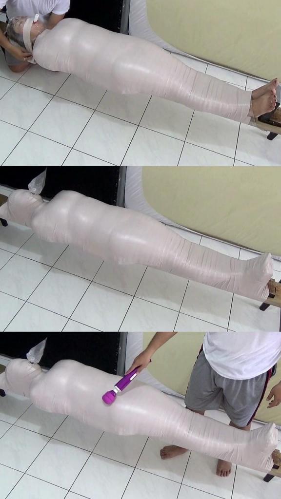 [POV] Main Scene Of RandyMummify RM095 a girl tries to be wrapped tightly over a wooden block / pool until she is helpless.<br>But there was an accident when he was about to stand up so the scene had to be stopped immediately.