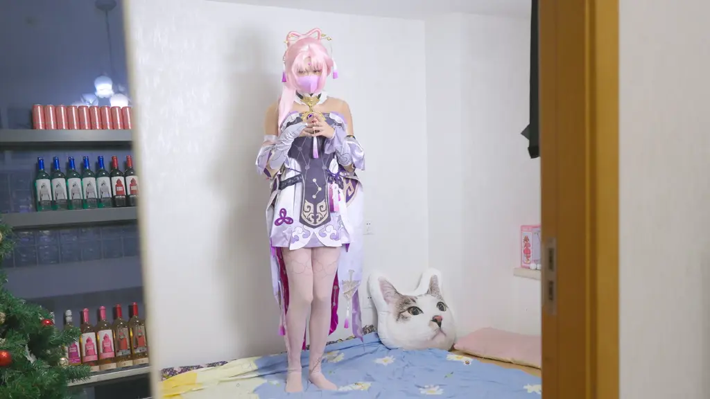 【伪娘·符玄COS·面纱·大社保·贞操锁】KMM-67（4K/5.07GB） 网盘解压密码（复制方括号里的整段文字/请用电脑解压）：【Twitter:@SakuraSamaQwQ】<br>Unzip code:【Twitter:@SakuraSamaQwQ】<br>QQ: 340094037（不线下/不体验/不招募）<br>-<br>平台保管库文件大小限3GB，即使是最高画质的在线观看也是压缩后的画质，如需4K画质请下载百度网盘里的文件，感谢大家支持原创！<br>Online video is not original quality. Please download file from BaiduNetdisk for 4K-quality video. Thank you for watching!<br>-