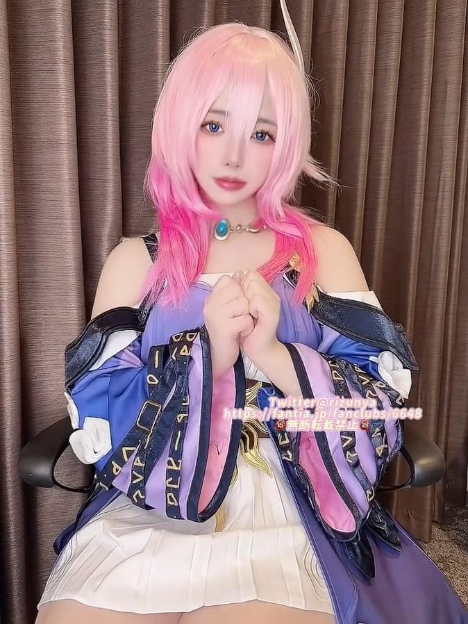 崩壊ス◯ーレイル/キュ◯ネ自撮り???? 小姐姐这次出Cos的是崩坏星穹铁道的昔涟，一番展示之后就是用假阳具尽情爽玩自己下体和屁屁。<span style='color:#b0b0b0;'>[隐藏文字，购买后可见]</span>