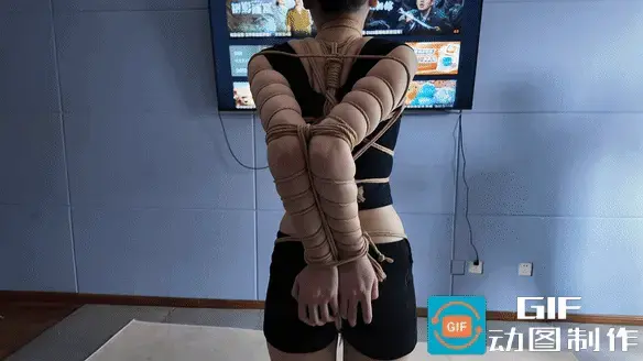 《绳艺界朋友小聚，绳艺交流分享》2 绳艺圈的几个师父，绳道门颠倒老师，飞天老师，沙漠歌手老师，明月陈老师，今天小聚再次，一起交流一起玩。部分视频录制，分享出来。谢谢大家支持。视频解压密码：666888 。<br>一绳所爱绳艺体验店面向全国爱好者开放，本店提供绳艺捆绑模特服务、体验女绳师捆绑服务、变装绳艺体验、绳艺婚纱照摄影、体验长时间囚禁服务、绳艺教学培训（收徒）、绳艺交流会、绳艺逃脱挑战赛、场地出租、专业麻绳销售，原创绳艺扑克销售、原创视频套图销售、作品私人定制、模特原味丝袜出售等，另外本店招募同好合作伙伴。微信：351552501