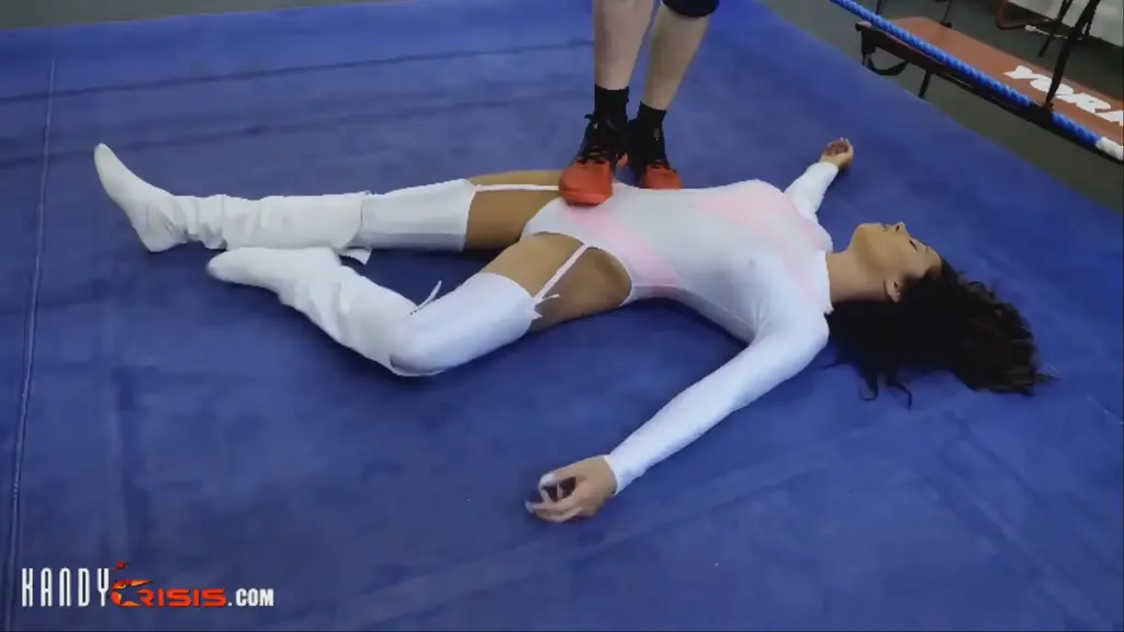 KANDY CRISIS #13: CHAMPIONS GAME After taking her informer 'Deep Pocket's advice, Diva got information from  our superheroine Sister Fate during a loss, and Captain Crime during a victory in the ring