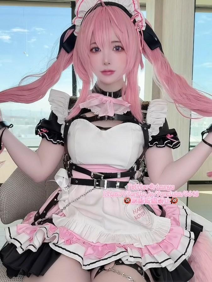 hol▷live/博????こより(メイド服)自撮り???? 小姐姐这次Cos成了Hololive里的粉毛博衣可佑理，一番展示之后就是玩假阳具和振动棒。<span style='color:#b0b0b0;'>[隐藏文字，购买后可见]</span>