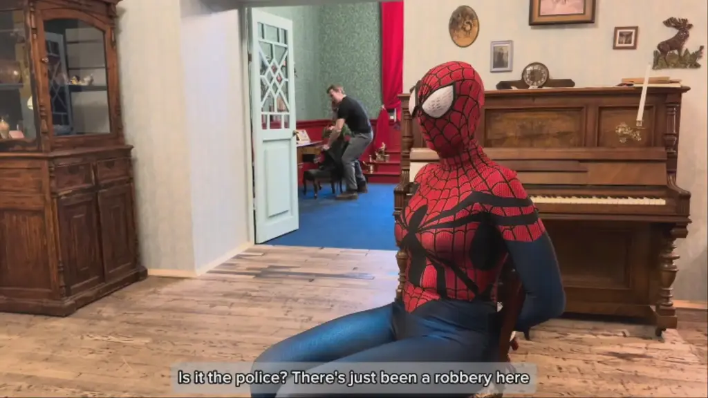 Time Freeze our superheroine spider natasha sneak into the villain's hideout.. but sometings went wrong and she captured by time keeper../...