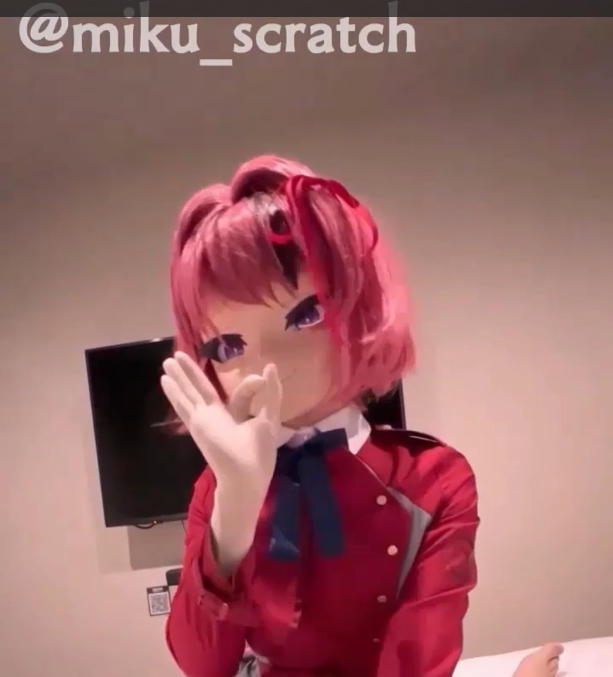 NO.534 オナホコキ射精 原作者为 未来 (みく)<br>全身zentai 可爱诱人的kigurumi头壳，和主人用飞机杯和口起飞。<br>两人都出来很多<br>有码