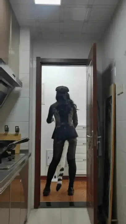 [HX]长靴黑丝小母狗的几次取外卖经历~~插着尾巴的小母狗被外卖员撞到会怎么样呢~黑丝＋长靴+项圈+露出+勾引+尾巴+肛塞 [HX]长靴黑丝小母狗的几次取外卖经历~~插着尾巴的小母狗被外卖员撞到会怎么样呢~黑丝＋长靴 项圈 露出 勾引 尾巴 肛塞<br>欢迎提供任务哦~Q<span style='color:#b0b0b0;'>[隐藏文字，购买后可见]</span>