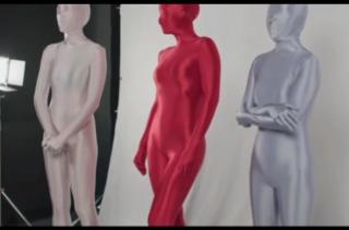三闺蜜穿紧身衣（zentai） 三个女人一台戏，她们都被自己的男人看不起，说比较保守，不好看，为了让自己的男人喜欢他们，她们时常穿上紧身衣，连体丝，把自己的整的很时髦，即便自己很难受，还是在坚持