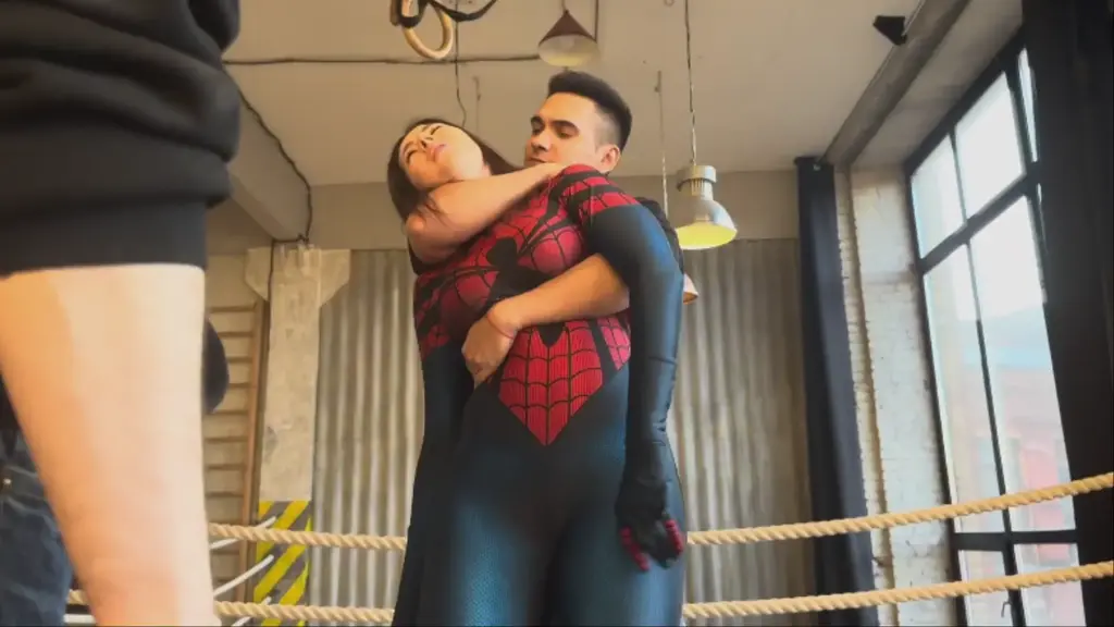 Battle for life. Alternative our superheroine spider natasha fight her way to two thugs!!!!!!!!!!!