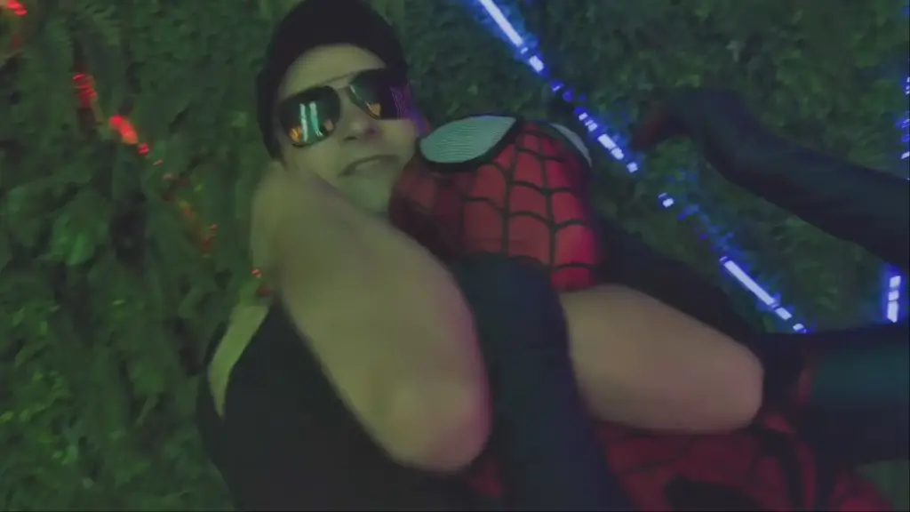 Revenge alternative An alternative ending with the death of the superheroine by strangulation and a broken neck