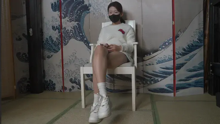 《秘语定制》喜好气味的同好 秘语工作室】：对圈内爱好者开放，欢迎前来约绳，体验；并提供线上定拍、线下约拍。原味服务。<br>坐标郑州QQ：1796426163【注明来意】本工作室招聘模特有想了解的可以加客服QQ了解<br>解压密码：2025<br>下载文件后将后缀zip111改为zip解压，解压完成后，继续将文件后缀改为zip解压，解压密码：2025 把最终的文件后缀改为mp4即可观看，请大家不要在线观看，非常容易和谐