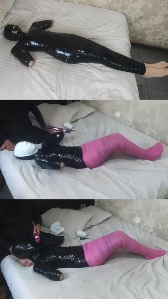 [POV] Main Scene Of RandyMummify RM167 A girl wrapped in black PVC tape until helpless in a beautiful butterfly pose. After being helpless, this girl was tortured by having her breathing access closed and then given stimulation with a vibrator.<br>After finishing, the duct tape on this girl's body was opened but it turned out that the torture continued with another pose