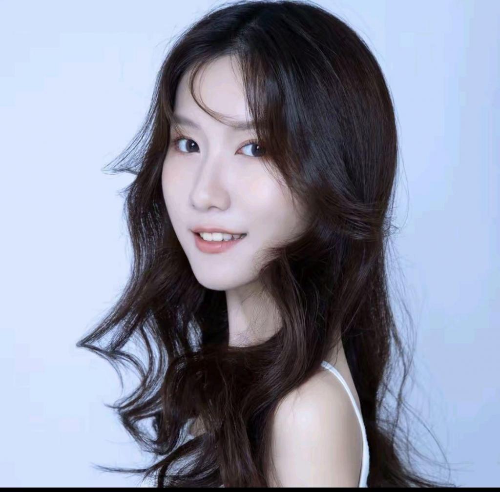 【奥特曼也很酷定拍】甘然小姐姐的捆绑封嘴蒙眼体验：旧片全集 甘然小姐姐圈内应该都知道，长得很漂亮的小姐姐（不信大家在妖狐吧里搜）,这等顶级大美人怎么能不捆绑堵嘴起来呢？<br><br>本片为合集，请购买过原片的不要重复购买，谢谢！<br><br>注：请解压后将里面的文件的后缀改为MP4格式，即可正常观看，切勿在线解压！<br>