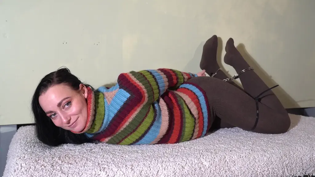 4059 Marie in Hogcuffed Interview Marie makes her debut at AGB and we quiz her about a lot of things. Does she have belly button fluff? Does she have a favourite sandwich.