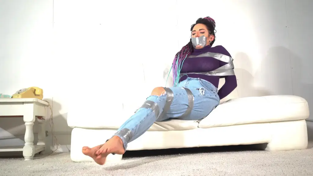 4171 Kitty Kat in Barefoot Tape Escape Challenge Kitty loves a challenge. How about a tape escape challenge? oh yes, lets go!