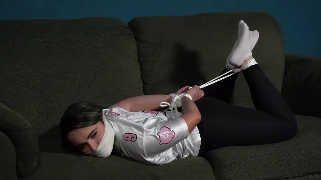 4239 Zara in Hogtied return It has been some time since Zara came to shoot with AGB. So what to do first? a hogtie of course! and a wrap around gag.