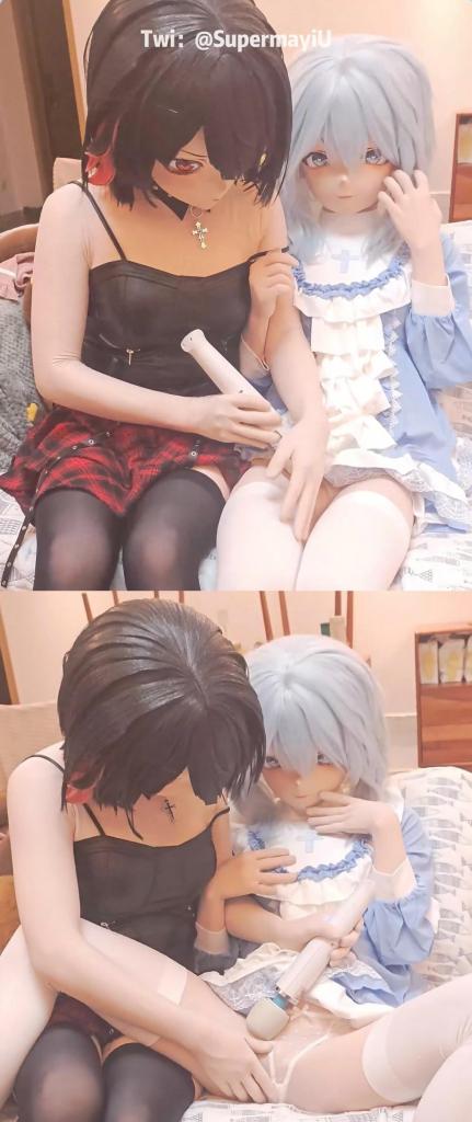 SP01 黑丝娃娃和白丝娃娃的淫荡play，先在一起贴贴摸摸，随后拿出快乐棒强高折磨，呜呜呜好爽~~~<br><br><span style='color:#b0b0b0;'>[隐藏文字，购买后可见]</span>