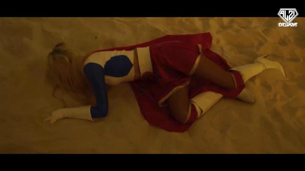 G-Girl Without Abilities Episode 2 Part 2 Superheroine G-Girl defeated by her enemy. <span style='color:#b0b0b0;'>[隐藏文字，购买后可见]</span>