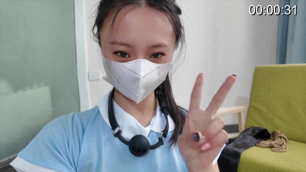 好利来套装试绑，戴口球展示 aunt小怡的衣服买回来了，这是一个纯形体展示的视频