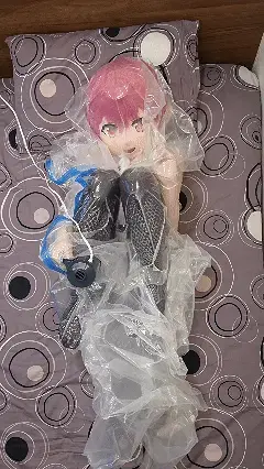 No.135 KIG 黑丝兔女郎，真空袋压缩放置 No.135 KIG 黑丝兔女郎，真空袋压缩放置<br><br>这里是Haku's Lab!<br>Haku在妖狐吧唯一正版的频道~<br><br>久违真空 开心<br>这次压缩的是穿了两层丝袜、一层网袜的白色兔女郎！<br><br>片長：16分52秒