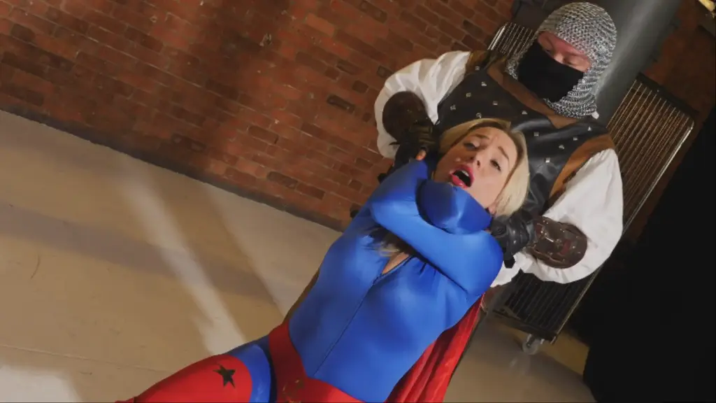 Pleasing The Prince our superheroine super heroine Miss Freedom is used as bait to draw out her many team-mates who have inexplicably slipped through the Crown Prince's fingers. Even stranger, he cannot locate them, so Miss Freedom will be humiliated until they show.