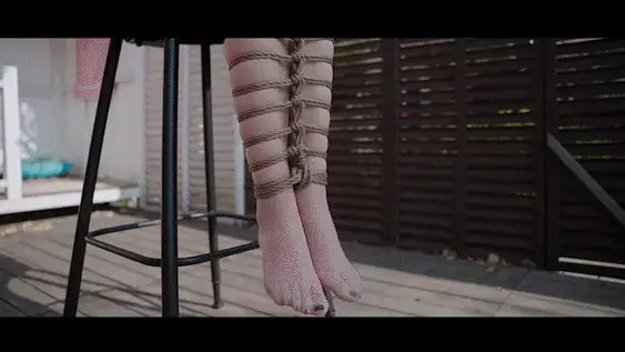 【半岛束艺台】【星眠】YT3154 你们想看的极限并肘后手观音 ◀️台长摆烂摆出新高度，这次都不亲自上手了，但这并不妨碍我们欣赏一下其他人的杰作——绑哭人的极限后手观音。<br><br>㊙️【解压密码】peninsula2018,修改后缀名mp4,勿在线解压和观看<br><br>◀️约拍资讯：<br>【桃子】<br>✅微信:Li-xiaoyang09<br>✅所在地：深圳<br>注：模特信息均为友情推送，本台不对上述模特的约拍活动负责。<br><br>➡️【半岛束艺台】不做精品只做生活，用镜头记录真实绳艺，纯净捆绑，健康游戏！为每一个热爱捆绑的朋友展示最纯粹的绳艺，为每一个顾客用心打造属于您的专属作品。<br>✅主页:https://www.bdbd.app<br>✅微信:peninsulastudio<br>✅QQ:2245148409<br>✅推:@PENINSULABDTV6<br>✅官方用绳:https://sm3guoji.taobao.com/<br>业务咨询秒回，闲聊看心情，色情勿扰。