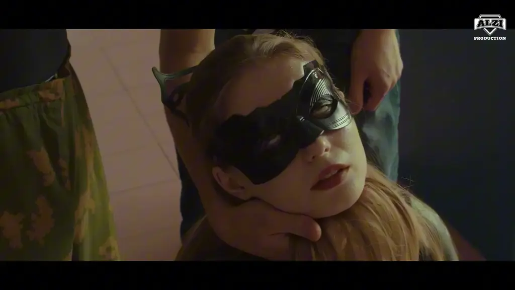 Catwoman Defeated Episode 8 Alt Superheroine Cat W defeated by her enemy. <span style='color:#b0b0b0;'>[隐藏文字，购买后可见]</span>
