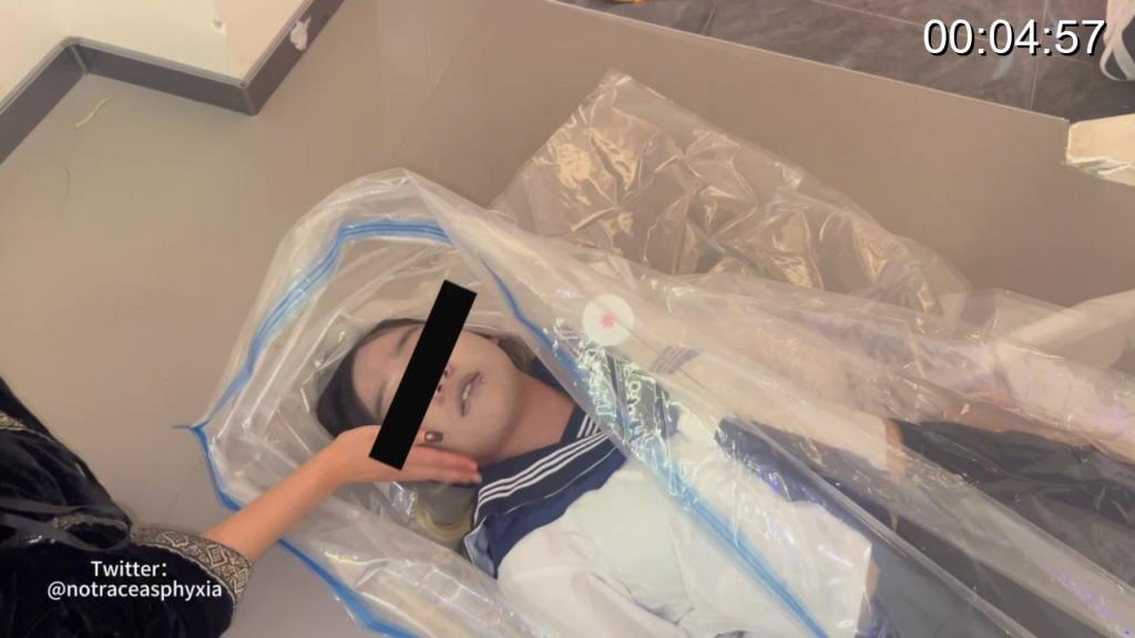 真空袋窒息晕厥吸氧 定拍QQ34957685，只玩真实，真空袋窒息晕厥吸氧全过程，欢迎来定拍骚扰，QQ34957685