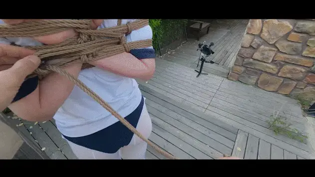 【半岛束艺台】【海语】YT3166 每周一缚：不是很半岛的绑法 ◀️虽然台长这些年痴迷于岛式绑法，但不代表台长不会别的东西，只是别的绑法过于落后不爱采用而已，今天就即兴发挥一个，主打一个乱。<br><br>㊙️【解压密码】peninsula2018,修改后缀名mp4,勿在线解压和观看<br><br>◀️约拍资讯：<br>【桃子】<br>✅微信:Li-xiaoyang09<br>✅所在地：深圳<br>注：模特信息均为友情推送，本台不对上述模特的约拍活动负责。<br><br>➡️【半岛束艺台】不做精品只做生活，用镜头记录真实绳艺，纯净捆绑，健康游戏！为每一个热爱捆绑的朋友展示最纯粹的绳艺，为每一个顾客用心打造属于您的专属作品。<br>✅主页:https://www.bdbd.app<br>✅微信:peninsulastudio<br>✅QQ:2245148409<br>✅推:@PENINSULABDTV6<br>✅官方用绳:https://sm3guoji.taobao.com/<br>业务咨询秒回，闲聊看心情，色情勿扰。