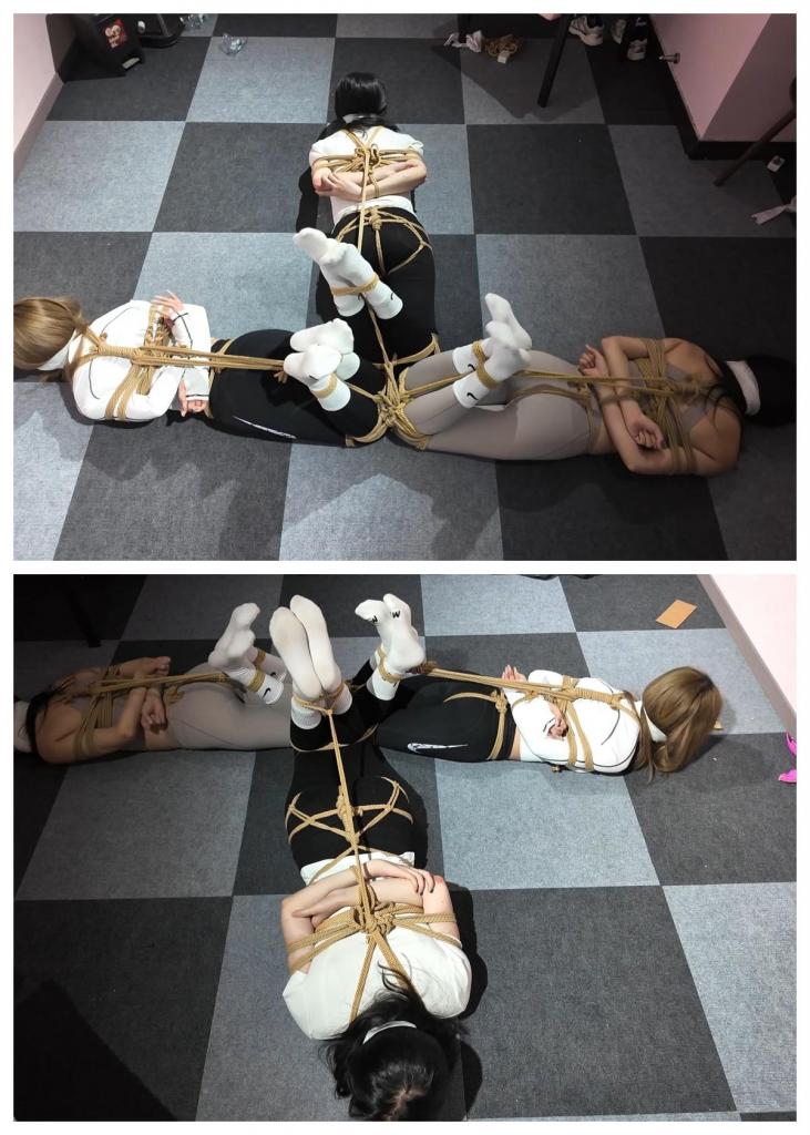 不劳而获之大绑特绑（第五集） 枫叶工作室精品定制，本人与枫叶的第N次，必须精品，感谢各位同好支持，今后还会与枫叶工作室合作，为大家带来更多精品好剧！<br>第五部（完结片）介绍：这部剧情主要是芷溪，柠琪，雨诺三女同框，三个美女被捆绑结实，供两个坏蛋玩弄。芷溪被驷马捆绑在麻将桌上，柠琪和雨诺上半身被五花大绑，蟹缚结实捆绑在椅子上。二坏蛋则在芷溪身上打牌，谁赢了就可以去玩弄输的那方旁边的美女！接着三女都将遭到脱鞋子，挠脚心，挠腰等挠痒痒玩法，挠完痒痒，乐趣升级，损招开始，两坏人还将麻将塞入雨诺和柠琪嘴里，然后用布条将麻将紧紧的勒住雨诺柠琪二人嘴里，对芷溪也是一个劲的挠痒痒，让芷溪的呜呜呜声停不下来！<br>打牌玩累了的二坏人决定出去吃个饭，但又担心三个美女解开绳子逃跑，就想出了个办法：将三个美女驷马倒攒蹄捆绑在地上，随后膝盖处又绑在一起，成为一个“T”字形，让三女的挣扎互相牵制，都挣脱不开。镜头一转，三女已被驷马倒攒蹄成“T”字形捆绑在地板上，然后二坏人怕三女解不开手脚的绳子，却把嘴巴的束缚解开后大喊大叫，于是决定将二人重新堵嘴封嘴：芷溪被一块白色厚毛巾塞入嘴里，然后红色PVC胶带封住嘴巴，接着再用白色绷带将嘴巴缠绕封住；雨诺嘴巴被一只白棉袜塞住，然后贴上5张黑色PVC胶带，随后白色绷带缠绕封住；柠琪则是一只白棉袜塞入嘴里，然后红色胶带封上接着继续白色绷带缠绕嘴巴。驷马捆绑，堵嘴封嘴完成后，两坏蛋看着地上的美女，又想玩弄一番，三美女呜呜呜呜在地上挣扎扭动的画面看了真的控制不住要冲！玩累了的二坏蛋检查了三美女的驷马捆绑是否牢固和嘴巴是否封堵得严实，确认都严实后离开，留三女在地上扭动挣扎并发出呜呜呜呜的声音！<br>此剧为不劳而获之大绑特绑的第五集，也是这个“大绑特绑”系列的完结篇，后面不会出完整版，请大家放心支持！虽然“大绑特绑”系列完结了，但不是凯文斯订拍的完结，后续将回来带来如“商品展示”、“线上拍卖”、“包装运送”等后续精彩剧情，感谢大家的支持，祝各位同好五一快乐！生活工作一帆风顺<br><span style='color:#b0b0b0;'>[隐藏文字，购买后可见]</span>