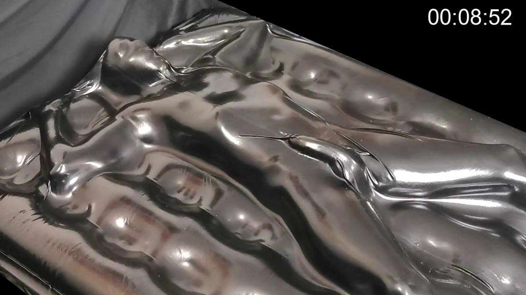 consumed by the airbed vacbed part 2 Kategorie Gummi-Bondage<br>Verwandte Kategorien BDSM, Bondage, Bondage Mannlich,Latex,Gummi-Fetisch<br>Stichworter Vacbed, Vacuumbed, Vacuum Bed, Encasement,Latexencasement, Latex Bondage, Rubber Encasement<br>Darsteller Encased Latex<br>类别：橡胶束缚用品<br>相关类别：BDSM、束缚、男性束缚、乳胶、橡胶制品恋物癖<br>关键词：Vacbed，真空床，真空床，Latexencasement，乳胶束缚术，橡胶护套<br>演员被包裹在乳胶中