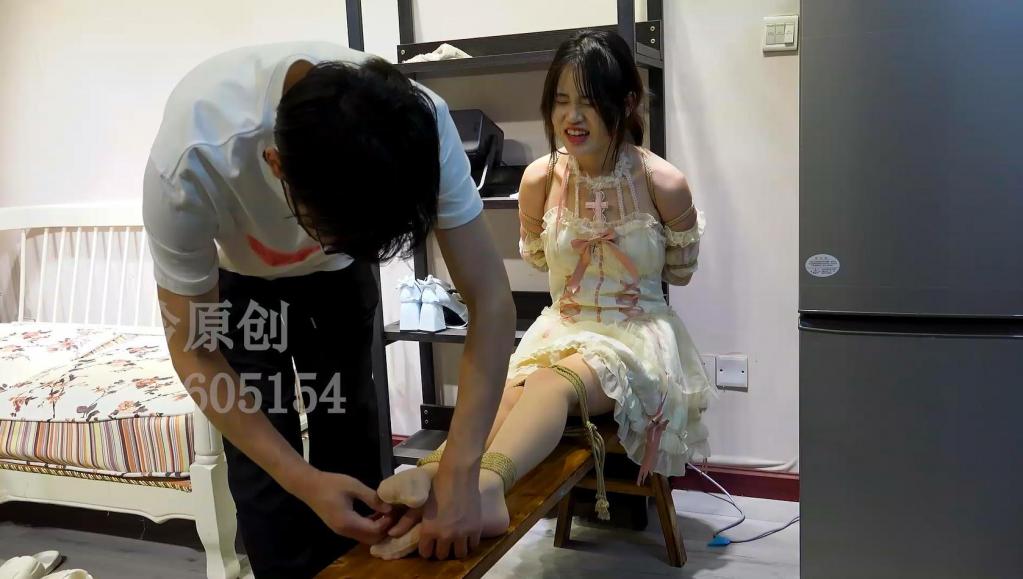 【子衿原创】30509 朵朵 五花TK挠痒折磨 百度下载解压密码：zjsy,子衿工作室向全国绳艺爱好者提供：体验捆绑绳模服务、绳艺作品销售、作品定制、视频网调、原味等，另外本店招募绳模，。<br>订拍请联系QQ：3663605154 微信：happiiny