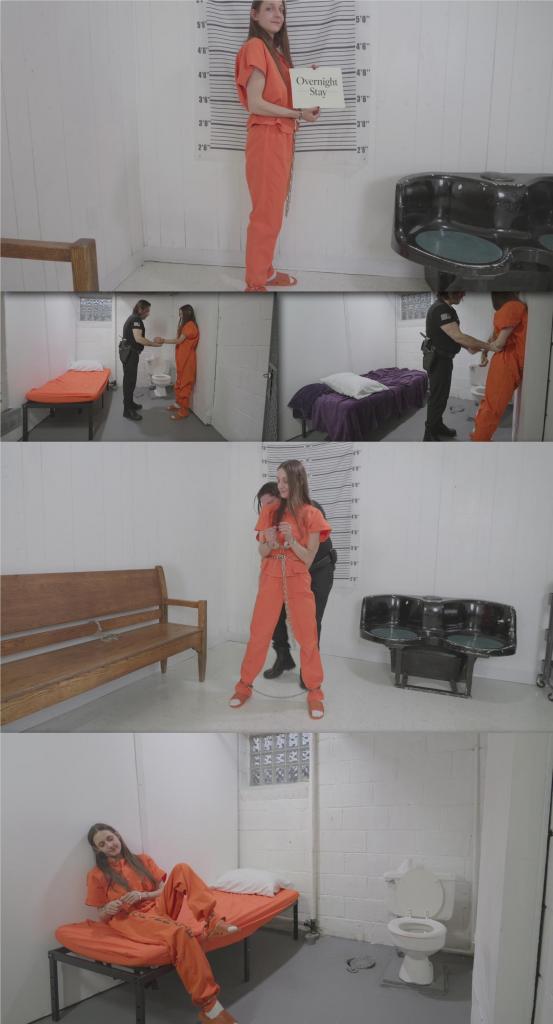 Trixie's overnight stay part#2 片子名称：Trixie's overnight stay part#2<br><br>美丽的姑娘Trixie，她有着美丽的颜值和一双引以为傲的大长腿，性感而又温柔，她遭受到阴谋被警察逮捕了，手铐脚镣组合把她禁锢的紧紧地不能逃脱，下面看她的具体表演和囚室生活