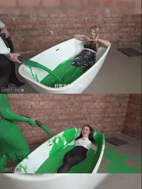 Lets Try The Gunge Pump On Rhian And Charlee 【中文湿身系列】让我们试着在女孩们洗澡的时候，用黏液装满浴缸。So we have quite a powerful Gunge Pump and willing volunteers Rhian and Charlee. Lets try filling the bath with Gunge whilst the girls in it.