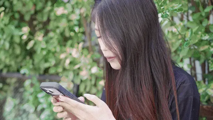 【半岛束艺台】【海语】【泽爱】YT3203 政策性定拍：经典复刻YT114——给老公的惊喜 ◀️本次定拍复刻了历史经典，同样也是本台8年总销量TOP10的YT114 《媳妇给老公的惊喜，自缚躲进衣橱，等老公回家解救》，回看8年前拍摄的所谓经典作品，技术、拍摄、画质跟现在完全不在一个次元，但为何经典无法被超越，并非现在的东西不如过去，而是第一次的触动，震撼，顿悟和某些首次出现的体现形式带给人们的无法磨灭的印象和情怀。如果时间可以倒流，我将选择无限次循环2018年，无限次的首次经历一些事，无限次的邂逅一些人，无限次的体会经典。<br><br>㊙️【解压密码】peninsula2018,修改后缀名mp4,勿在线解压和观看<br><br>◀️约拍资讯：<br>【桃子】<br>✅微信:Li-xiaoyang09<br>✅所在地：深圳<br>注：模特信息均为友情推送，本台不对上述模特的约拍活动负责。<br><br>➡️【半岛束艺台】不做精品只做生活，用镜头记录真实绳艺，纯净捆绑，健康游戏！为每一个热爱捆绑的朋友展示最纯粹的绳艺，为每一个顾客用心打造属于您的专属作品。<br>✅主页:https://www.bdbd.app<br>✅微信:peninsulastudio<br>✅QQ:2245148409<br>✅推:@PENINSULABDTV6<br>✅官方用绳:https://sm3guoji.taobao.com/<br>业务咨询秒回，闲聊看心情，色情勿扰。