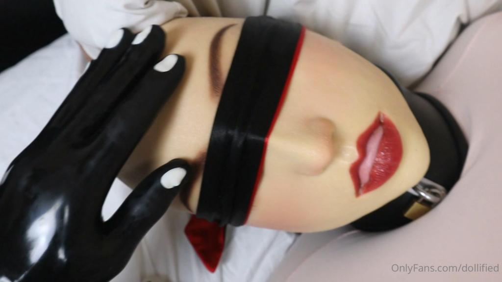 Kaya （Jan 30, 2022） 出自:dollified<br>Happy Saturday! Hope you all have a great weekend.<br>Part two: Rubber Kaya uses her new strap-on rubber pants on this horny doll and we make her go ???? by the end of play.