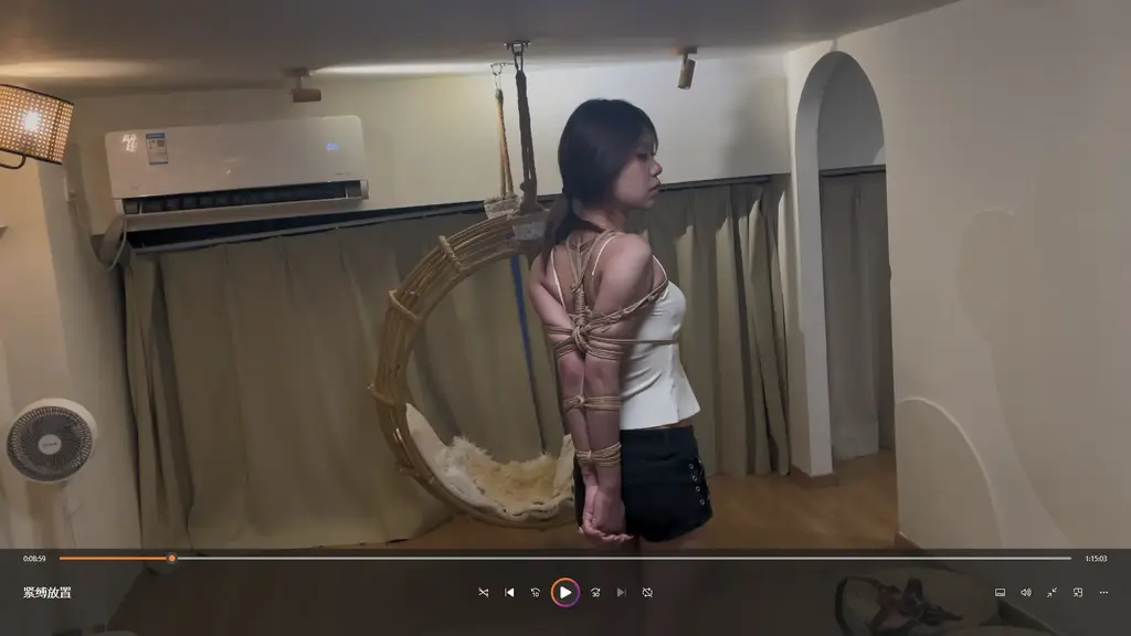 奥特曼定拍 紧缚放置 奥特曼定拍，约了个柔韧性和耐力很好的妹子，超紧直臂驷马放置一小时。<span style='color:#b0b0b0;'>[隐藏文字，购买后可见]</span>