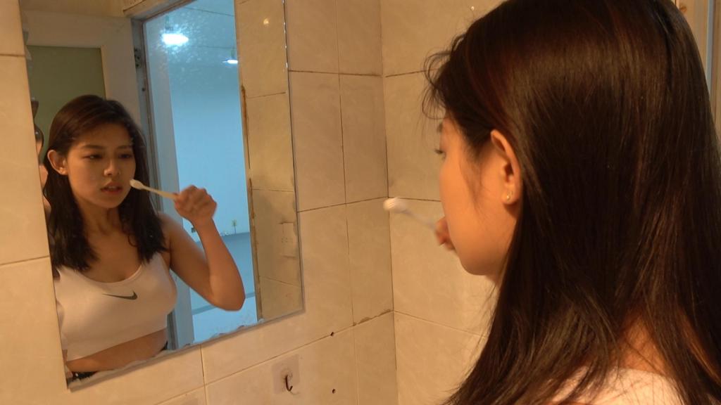合租风波II 这是一个自定义视频。定制内容包括女演员、服装、剧情等。期待与您的合作 QQ：3776089676