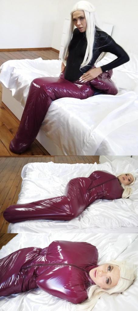 Steffi in Deep Red Sack 1——<br>这个系列之前原创区那边受限于供货方要求，价格搞得很贵，让很多朋友们爱而不得。<br>这次直接搬运区用合理的价格让大家好好的爽一爽。<br>买之前仔细甄别一下，买过的就不要再买了，没买过的就狠狠冲吧。<br><br>2——<br>此次更新量大，工作量超标。<br>大家参考预览图肯定能看懂的。所以文案就不哆嗦了，预览15秒也不选了。<br>更新期间造成的刷屏，请大家海涵。<br><br><span style='color:#b0b0b0;'>[隐藏文字，购买后可见]</span>