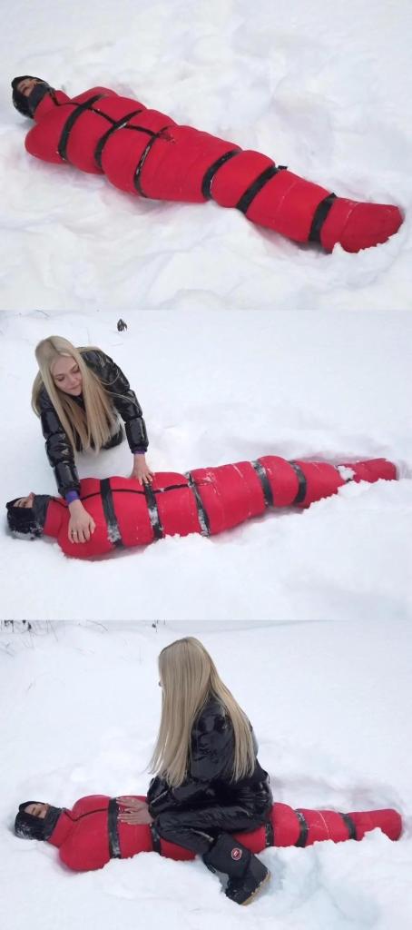 Sack on the Snow 1——<br>这个系列之前原创区那边受限于供货方要求，价格搞得很贵，让很多朋友们爱而不得。<br>这次直接搬运区用合理的价格让大家好好的爽一爽。<br>买之前仔细甄别一下，买过的就不要再买了，没买过的就狠狠冲吧。<br><br>2——<br>此次更新量大，工作量超标。<br>大家参考预览图肯定能看懂的。所以文案就不哆嗦了，预览15秒也瞎选了。<br>更新期间造成的刷屏，请大家海涵。<br><br><span style='color:#b0b0b0;'>[隐藏文字，购买后可见]</span>