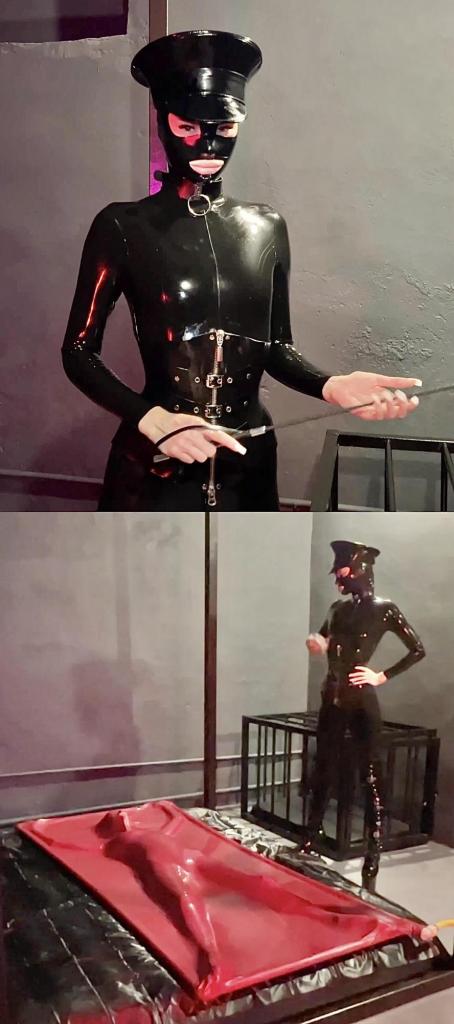 Mistress Foxy and Her Slavegirl inside the Vacuum Bed 1——<br>这个系列之前原创区那边受限于供货方要求，价格搞得很贵，让很多朋友们爱而不得。<br>这次直接搬运区用合理的价格让大家好好的爽一爽。<br>买之前仔细甄别一下，买过的就不要再买了，没买过的就狠狠冲吧。<br><br>2——<br>此次更新量大，工作量超标。<br>大家参考预览图肯定能看懂的。所以文案就不哆嗦了，预览15秒也瞎选了。<br>更新期间造成的刷屏，请大家海涵。<br><br><span style='color:#b0b0b0;'>[隐藏文字，购买后可见]</span>