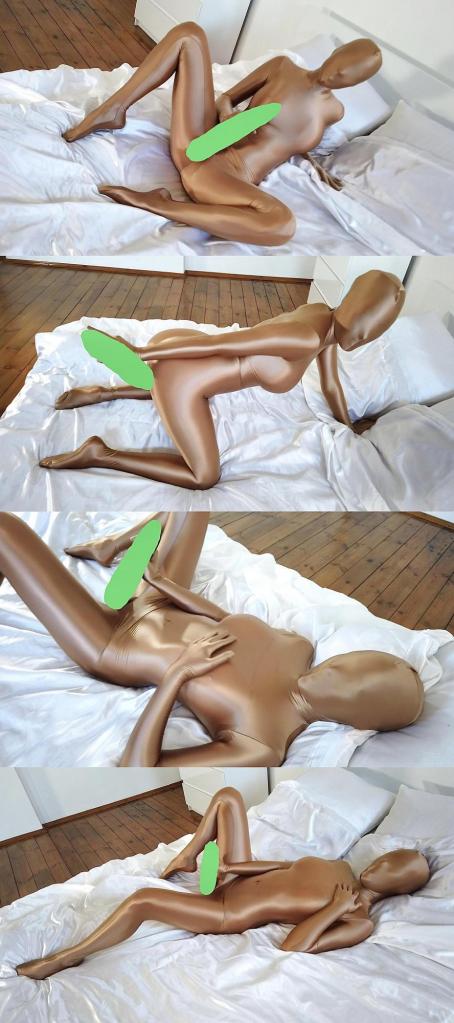 Golden Zentai Girl and Magic Wand 1——<br>这个系列之前原创区那边受限于供货方要求，价格搞得很贵，让很多朋友们爱而不得。<br>这次直接搬运区用合理的价格让大家好好的爽一爽。<br>买之前仔细甄别一下，买过的就不要再买了，没买过的就狠狠冲吧。<br><br>2——<br>此次更新量大，工作量超标。<br>大家参考预览图肯定能看懂的。所以文案就不哆嗦了，预览15秒也瞎选了。<br>更新期间造成的刷屏，请大家海涵。<br><br><span style='color:#b0b0b0;'>[隐藏文字，购买后可见]</span>
