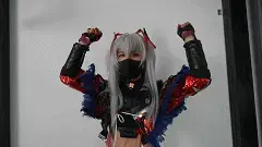 象人定拍-小0-cos麦晓雯，被大哥逮捕调戏 1H！ 1.搜点的时候被大哥俘虏，乖乖听话的麦晓雯先被搜身<br>强迫她用自己穿着的短袜堵嘴，鞋子里倒上黄豆走路<br>2.驷马后，告诉麦晓雯 只要拿到剪刀就可以放她走（剪刀被胶带缠好）<br>驷马状态下，挪动的去捡剪刀<br>3.大哥觉得玩的差不多了，就把麦晓雯手腕手腕绑在一起，留在原地跑路<br>定制客户观看完直呼仙品 0.0<br>——————————————————————————————————————————————<br>因为百度云经常和谐，所以尝试双层解压，<br>解压密码：xiangren123 第一次解压文件后缀改为zip，<br>原密码再次解压以后，把后缀改成mp4 即可观看<br>切勿在百度云中直接观看，容易被和谐!!!!!<br>线上定拍线下约拍。<br>QQ：192370054（注明来意）