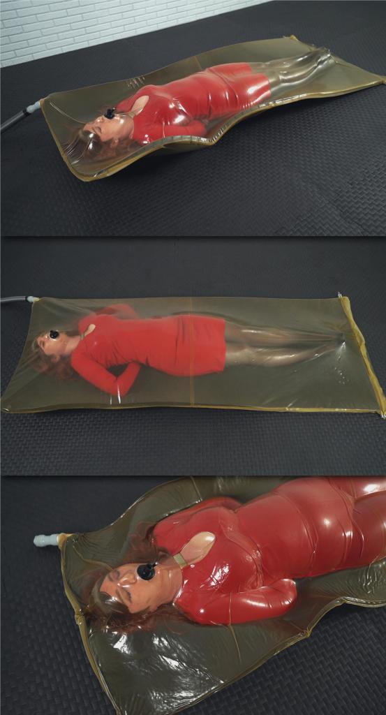 Red dress no escape when it s over vacuum packaging covered 片名：Red dress no escape when it s over vacuum packaging covered<br><br>Sonya put on her red dress to do her favorite thing, but this time the latex was relentless, it squeezed so hard and so tight that Sonya couldn’t do anything...<br><br>索尼娅穿上她的红色连衣裙，准备做她最喜欢的事情，但这次乳胶无情，它挤压得如此之紧，索尼娅什么都做不了。..<br>