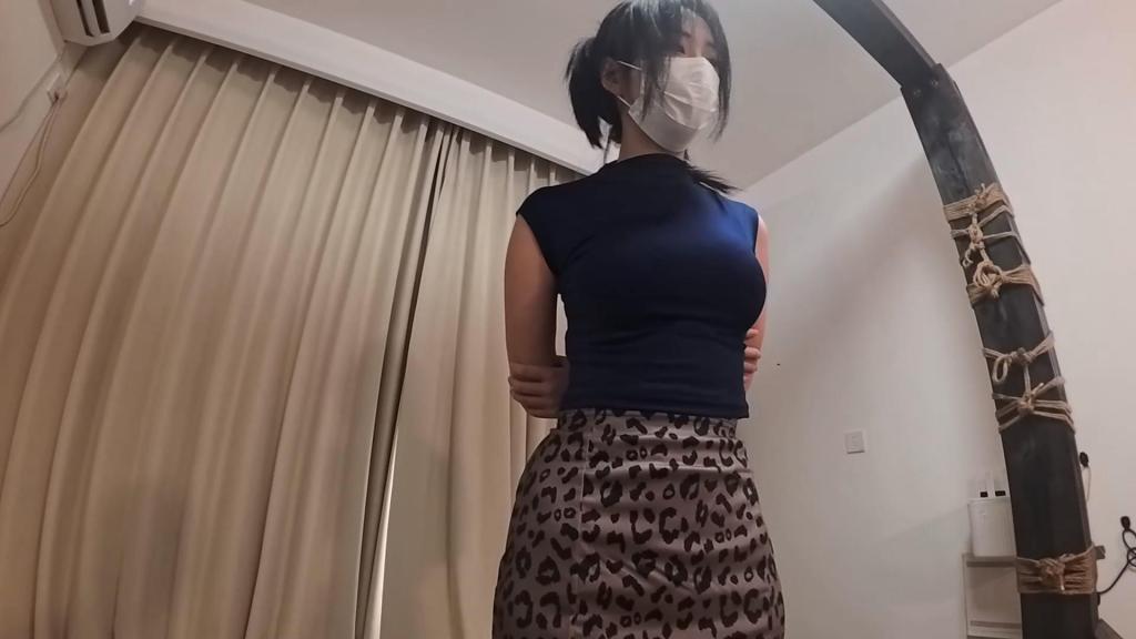 【胖竹子】【嗷嗷】新姿势试探，欧式直臂高手抬高，听说很虐就试试看了 ——————————————————————————————————————————————<br>经过系统的市场调研考察，现在正式公布报价单！定拍基本报价明码公布，梯度研究后完全合理，为标准行业模板报价，欢迎各位放心购买！<br><br>600 20分钟<br>700 25分钟<br>800 30分钟<br><br>计价公式＝基本时长报价＋道具服装内容报价＋版权报价（可选择不要）<br><br>注：只做简单剧本，若是复杂的建议拆分剧本。（摄像大概告知具体需求即可）<br><br>特此备注：漏点 淫秽不搞哈，底线不碰就行，别的随意~！<br><br>——————————————————————————————————————————————<br><br>有任何合理的建议 意见 问题 咨询 欢迎联系QQ客服号↓<br><br>联系方式：Q453475236 说明：需求 内容 预算 不闲聊——————————————————————————————————————————————<br>经过系统的市场调研考察，现在正式公布报价单！定拍基本报价明码公布，梯度研究后完全合理，为标准行业模板报价，欢迎各位放心购买！<br><br>600 20分钟<br>700 25分钟<br>800 30分钟<br><br>计价公式＝基本时长报价＋道具服装内容报价＋版权报价（可选择不要）<br><br>注：只做简单剧本，若是复杂的建议拆分剧本。（摄像大概告知具体需求即可）<br><br>特此备注：漏点 淫秽不搞哈，底线不碰就行，别的随意~！<br><br>——————————————————————————————————————————————<br><br>有任何合理的建议 意见 问题 咨询 欢迎联系QQ客服号↓<br><br>联系方式：Q453475236 说明：需求 内容 预算 不闲聊<span style='color:#b0b0b0;'>[隐藏文字，购买后可见]</span>