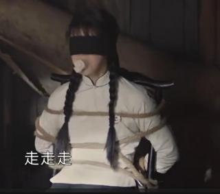 《良辰好景知几何》+《怒水西流》 《良辰好景知几何》中她是被欺负的小白兔，楚楚可怜。25年的《怒水西流》她饰演被害女子，挣扎卖力，毛巾塞嘴也塞得满满当当。期待她为我们带来更多精彩的KB片段（笑）