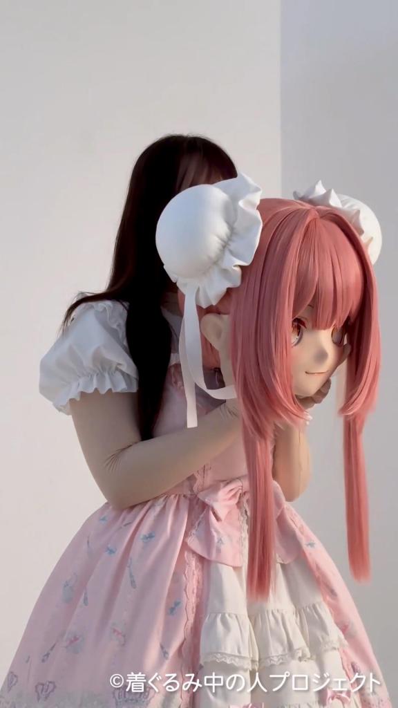 【かなみ】もも夏２【着ぐるみさんで箱の中身は何だろな？】 デコ出しじゃありません！肌タイツから前髪出てます！<br><br>今回はあんじゅすのかなみちゃんがもも夏になって<br><br>定番の「箱の中身は何だろな？」をやってくれました！<br><br>可愛いリアクションにご注目！