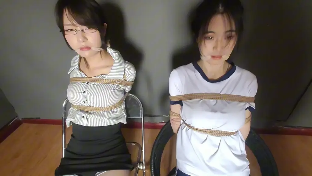秦韵绳屋定制   《师生紧缚脱缚全过程》 模仿紧缚浪漫幻想的探索定制作品，袅袅的气质非常不错，工作室很负责，推荐给大家<br><span style='color:#b0b0b0;'>[隐藏文字，购买后可见]</span>