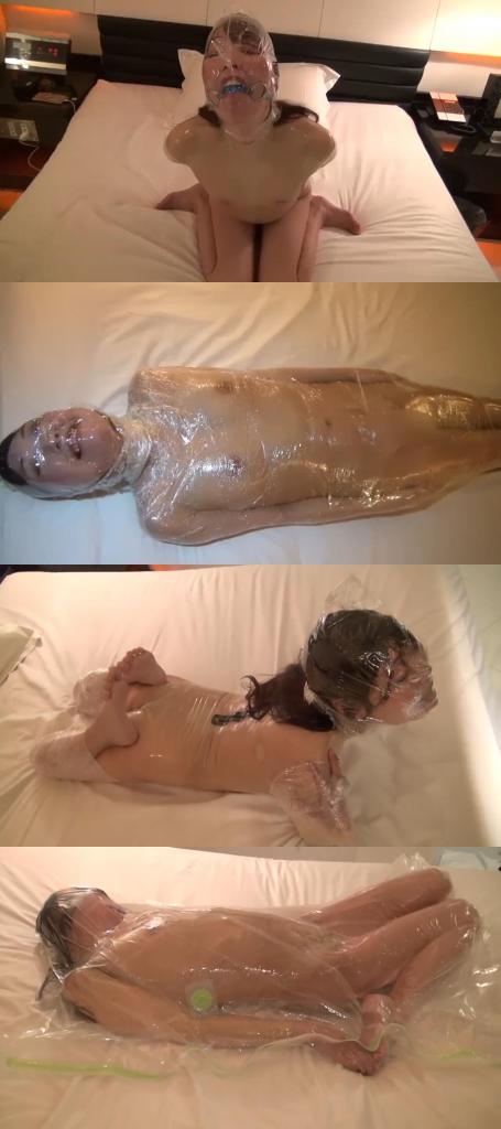 Breathplay Torture Girl 11 系列第11弹。呼吸控制爱好者模特的续作。参照Rebreath Rubber Girl 6。<br>1.用保鲜膜将人裹成木乃伊粽子，剥夺行动自由；在脸上缠绕保鲜膜以控制呼吸。三个场景。<br>2.穿着高叉乳胶衣，将手脚束缚后套上塑料袋。<br>3.久违登场真空袋压缩袋。或许是尺寸太小，压缩前就已处于拥挤状态，压缩开始后更是痛苦不堪。<br>4.第二个场景中即使处于被束缚状态也难以自行逃脱，却仍被反手捆绑并戴上口球束缚。最后她甩动头部发出呻吟悲鸣。<br>5.本系列首次出现的，人犬状态下的呼吸控制。起初尚能从容应对，但逐渐感到吃力，于是恳求摄影师取下袋子。或许是意识到若不取下便会陷入人形犬状态，对方便拼命步行前来。袋子被撕开的瞬间令人松了口气，然而破损处又被胶带封住。第二次呼吸控制随即开始。<br>6. 说明无需。极端呼吸游戏！<br>シリーズ第11弾。呼吸制御が大好きなモデルさんの続編です。Rebreath Rubber Girl 6参照。<br>1.サランラップでぐるぐる巻きにして全身の自由を奪い、顔にラップを巻いて呼吸制御。3つのシーン。<br>2.飴色ラバーレオタードを着用し、手足を全身タイツ拘束した上でビニール袋を被せる。<br>3.久々登場圧縮袋。サイズが小さかったのか圧縮する前から窮屈な状態で圧縮スタート。さらに苦しそうな体勢に。<br>4.2のシーンでの拘束状態でも自力での脱出は困難なのに、後ろ手で拘束しボールギャグも追加。最後は全身スーツ首を振り悲しい声をあげます。<br>5.本シリーズ初、ヒトイヌの状態での呼吸制御。最初こそ余裕がありますが、徐々に苦しくなっていき、袋を取るように懇願します。それでは取ってもらえないと悟ったのか、ヒトイヌの状態で頑張って歩いてきます。袋を破いてもらって安心したのもつかの間、破いた箇所をテープで塞ぐ。2回目の呼吸制御が始まります。<br>6.説明不要。Extreme Breathplay！<br>Series No. 11. A sequel featuring a model obsessed with breath control. Refer to Rebreath Rubber Girl 6.<br>1. "Zongzi" must be translated as "Zongzi."  Original: 1. Wrap the person in plastic wrap like a mummy zongzi, depriving them of zentai freedom of movement; cover their face with plastic wrap to control breathing. Three scenes.  Translation:.<br>2. Wearing high-cut latex clothing, tie down the limbs and then put on plastic bags.<br>3. Long-overdue appearance of vacuum compression bags. Perhaps due to their small size, they were already cramped before compression, and the process became even more agonizing.<br>4. In the second scene, even though she was in a bound state and unable to escape on her own, she was still restrained and gagged. Finally, she shook her head and let out a moan of despair.<br>5. This series features the first instance of breath control in both human and canine states. Initially, it was manageable, but gradually became exhausting, prompting a plea to the photographer to remove the bag. Perhaps realizing that failing to do so would trap them in a hybrid human-dog form, the photographer rushed to the scene on foot. The moment the bag was torn open brought relief, yet the breach was promptly sealed with tape. The second round of breath control soon began.<br>6. No need to explain. Extreme breathing game!<br>#窒息 #呼吸控制 #晕厥 #闷绝 #昏厥 #呼吸制御 #気絶<br>#Suffocation #Respiratory Control #Patch #Fainting #breathless #breathplay #breath play<br>#高叉乳胶衣 #足控 #恋足 #手铐 #脚铐 #极限窒息 #恋物癖 #高叉紧身衣 #橡胶<br>#Highleg latex suit #Foot fetish #Foot worship #Cuffs #Handcuffs #Extreme asphyxiation #Fetishism #Highleg Leotard corset<br>#高叉ラテックススーツ #足フェティッシュ #足崇拝 #手錠 #拘束具 #極限窒息 #フェティシズム #全身コルセット<br>#rubber girl #latex girl #rubber catsuit #bdsm <br>#ゼンタイ #ぴっちりスーツ #全頭マスク #颜面崩坏 #裸足 #人形犬 #真空袋 #压缩袋 #保鲜膜 #哀求 #口球 #木乃伊 #gag #堵嘴 #口を塞ぐ<br>#barefoot #humanoid dog #vacuum bag #compression bag #plastic wrap #begging #mouthball #mummy #mummification <br>#素足 #人型犬 #真空袋 #圧縮袋 #ラップ #懇願 #口玉 #ミイラ<br><span style='color:#b0b0b0;'>[隐藏文字，购买后可见]</span><br>