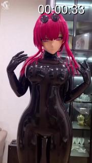 黑色乳胶衣卡芙卡kigurumi 作者：Marikigu<br>来自该作者的另一段黑色乳胶衣卡芙卡kigurumi视频